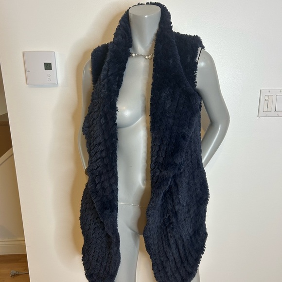 Gorgeous Dolce Cabo Midnight Blue Faux Fur Vest❤️L - Picture 2 of 14